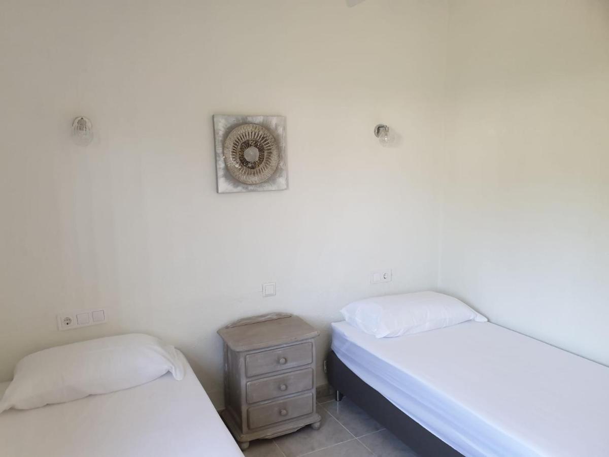 Cheerful 2-Bedroom Villa With Private Pool Калпе Екстериор снимка