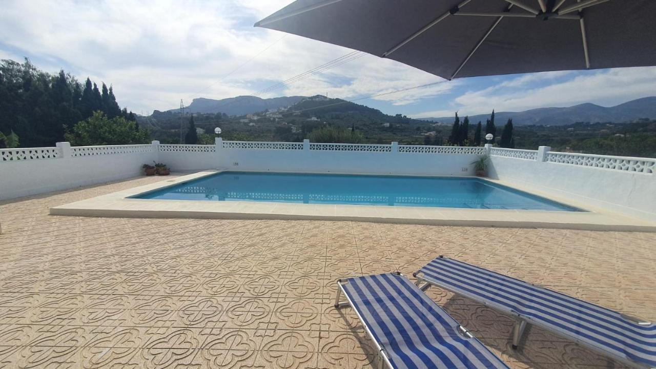 Cheerful 2-Bedroom Villa With Private Pool Калпе Екстериор снимка