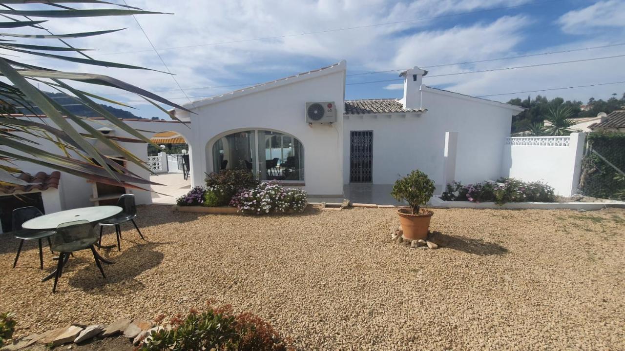 Cheerful 2-Bedroom Villa With Private Pool Калпе Екстериор снимка